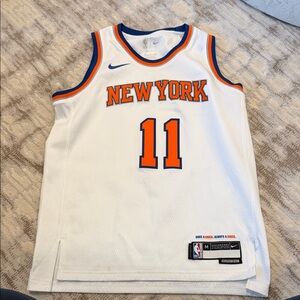 Nike White NY Knicks Brunson Jersey with Orange and Blue Accents - sz youth med